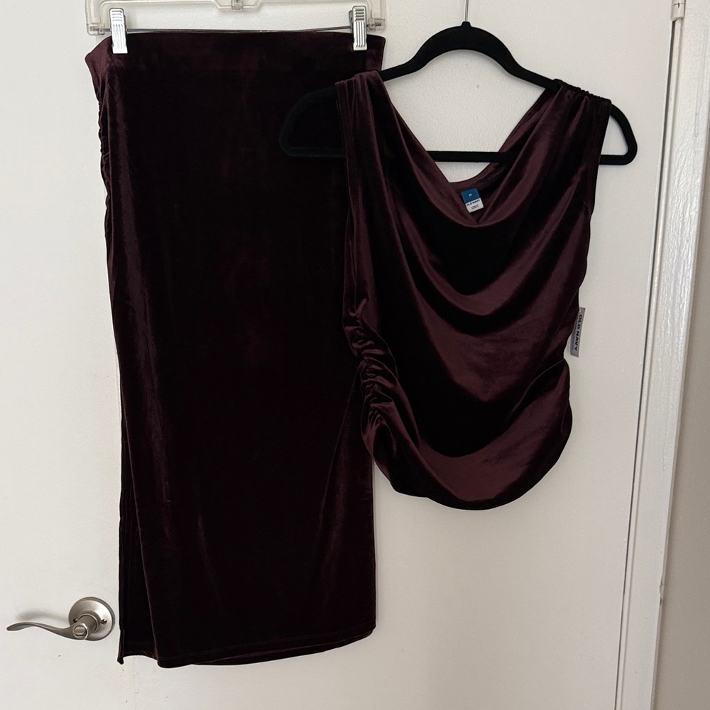 Old Navy Velvet Cowl Tank and Maxi Skirt Set in Deep Plum
